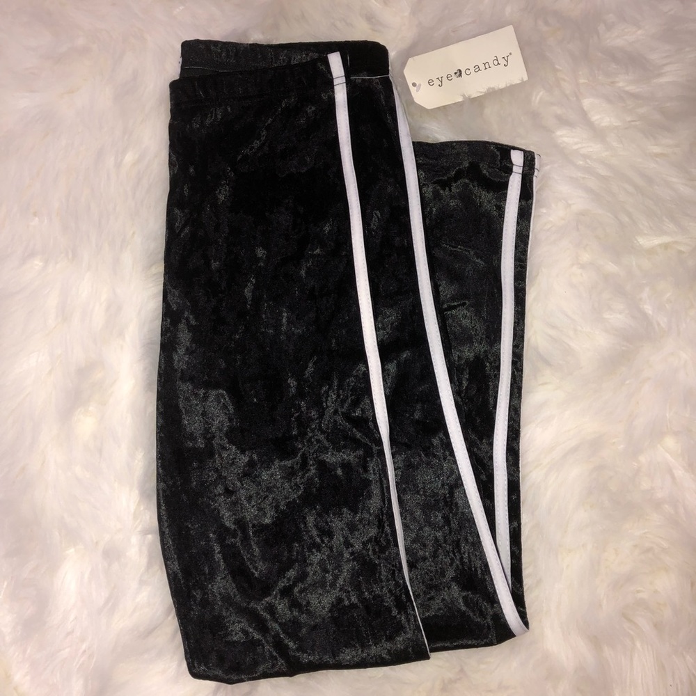 Velvet black tripped women’s leggings NWT
